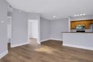 10110 Winsford Oak Blvd, Tampa, FL 33624 - Photo 4