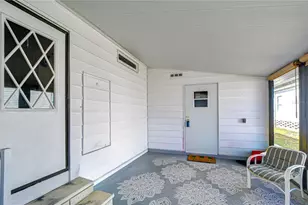 4843 Blanco Dr, Zephyrhills, FL 33541 - Photo 10