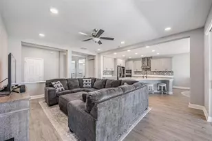 33115 Sycamore Leaf Dr, Wesley Chapel, FL 33545 - Photo 18