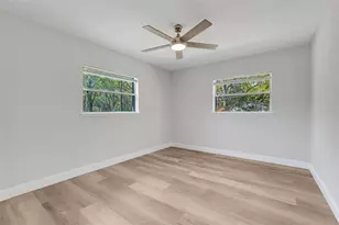 311 Griffin View Dr, Lady Lake, FL 32159 - Photo 16