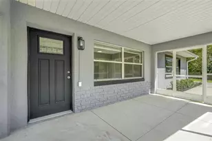 311 Griffin View Dr, Lady Lake, FL 32159 - Photo 2