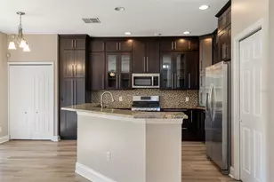 9450 Leatherwood Ave, Tampa, FL 33647 - Photo 14