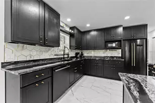 4440 Huntington St NE, Saint Petersburg, FL 33703 - Photo 6