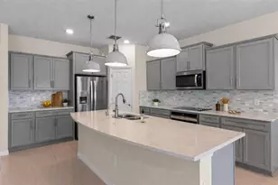 13871 Carlow Pk Dr, Riverview, FL 33579 - Photo 8