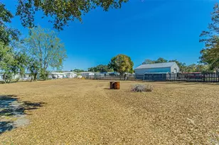 37403 Stanford Ave, Zephyrhills, FL 33541 - Photo 38