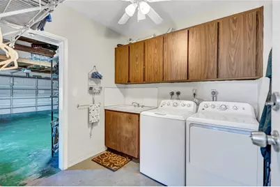 8243 37th Avenue N, Saint Petersburg, FL 33710 - Photo 28
