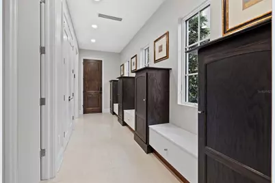 851 Brightwaters Boulevard NE, Saint Petersburg, FL 33704 - Photo 22