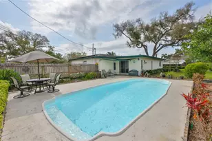 6728 19th St N, Saint Petersburg, FL 33702 - Photo 4