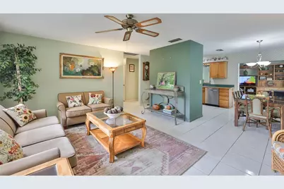 6728 19th Street N, Saint Petersburg, FL 33702 - Photo 2