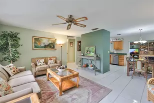 6728 19th St N, Saint Petersburg, FL 33702 - Photo 2