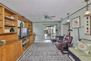 6728 19th St N, Saint Petersburg, FL 33702 - Photo 18