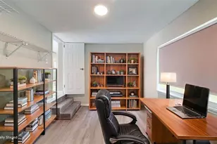 2495 37th Ave N, Saint Petersburg, FL 33713 - Photo 66