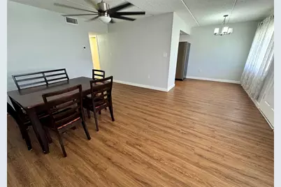 11720 Park Boulevard #102, Seminole, FL 33772 - Photo 4