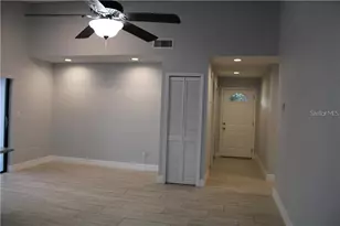 11401 Waveland Way, Tampa, FL 33624 - Photo 6