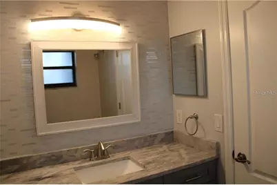 11401 Waveland Way, Tampa, FL 33624 - Photo 8