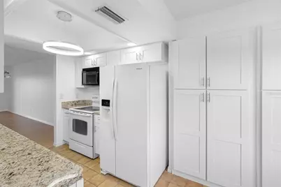 5775 Park Street N #411, Saint Petersburg, FL 33709 - Photo 6