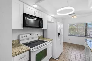 5775 Park St N, Saint Petersburg, FL 33709 - Photo 6