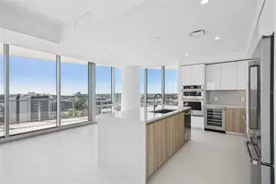 400 Central Ave, Saint Petersburg, FL 33701 - Photo 10