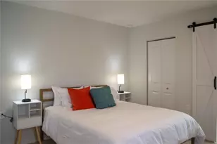 316 Country Club Dr, Oldsmar, FL 34677 - Photo 16