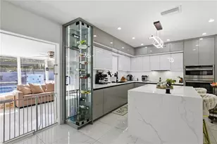 1506 S Oregon Cir, Tampa, FL 33612 - Photo 40