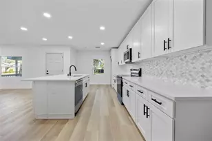 4012 N Central Ave, Tampa, FL 33603 - Photo 10