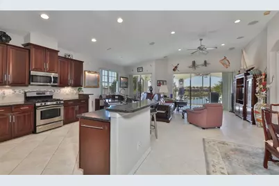 2207 S Pebble Beach Boulevard, Sun City Center, FL 33573 - Photo 10