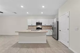 5068 Captain Davis Dr, Wimauma, FL 33598 - Photo 16