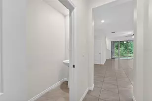 5068 Captain Davis Dr, Wimauma, FL 33598 - Photo 10