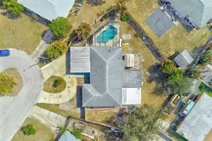 3946 Omega Cir, Sarasota, FL 34235 - Photo 62