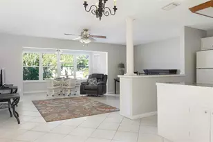 5660 80th St N, Saint Petersburg, FL 33709 - Photo 6