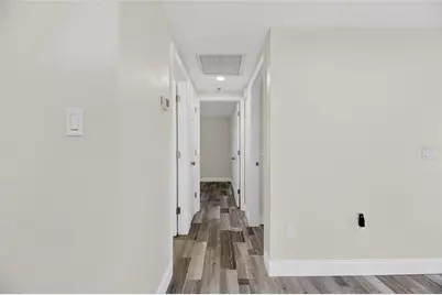 827 Seabreeze Drive, Ruskin, FL 33570 - Photo 32