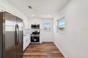 14919 N Bayshore Dr, Madeira Beach, FL 33708 - Photo 28