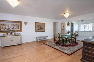 14898 Crown Dr, Largo, FL 33774 - Photo 10