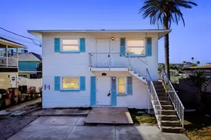 14919 N Bayshore Dr, Madeira Beach, FL 33708 - Photo 1