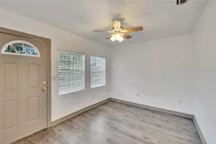 1920 E Chelsea St, Tampa, FL 33610 - Photo 8