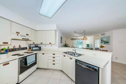 6050 Bahia Del Mar Circle #120, Saint Petersburg, FL 33715 - Photo 10