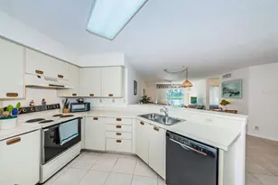 6050 Bahia Del Mar Cir, Saint Petersburg, FL 33715 - Photo 10