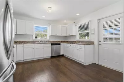 469 38th Avenue N, Saint Petersburg, FL 33704 - Photo 10