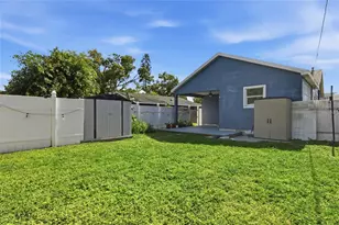 469 38th Ave N, Saint Petersburg, FL 33704 - Photo 24