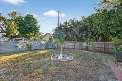 4480 Newark Street N, Saint Petersburg, FL 33714 - Photo 12