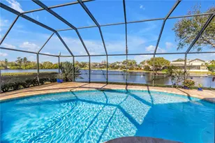 771 Suwannee Ct NE, Saint Petersburg, FL 33702 - Photo 1
