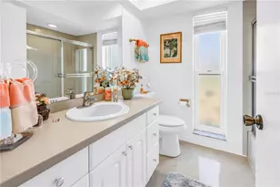 771 Suwannee Ct NE, Saint Petersburg, FL 33702 - Photo 38