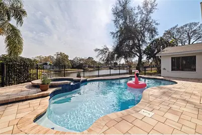 8950 Baywood Park Drive, Seminole, FL 33777 - Photo 44