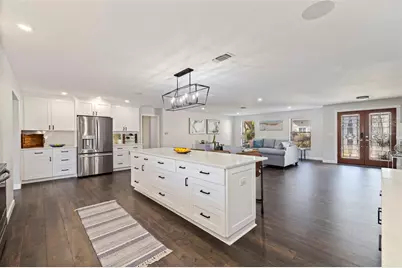 8950 Baywood Park Drive, Seminole, FL 33777 - Photo 14