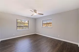 8950 Baywood Park Dr, Seminole, FL 33777 - Photo 36