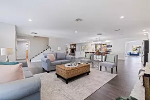 8950 Baywood Park Dr, Seminole, FL 33777 - Photo 6