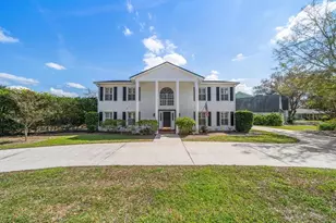 2102 S Fore Cir, Tampa, FL 33612 - Photo 22