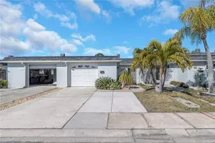 285 Boca Ciega Point Blvd N, Saint Petersburg, FL 33708 - Photo 1