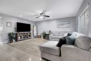 350 79th Ave N, Saint Petersburg, FL 33702 - Photo 2