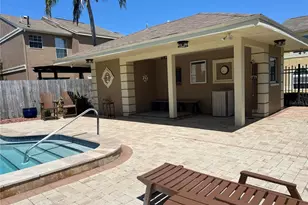 1512 Chateaux De Ville Ct, Clearwater, FL 33764 - Photo 20